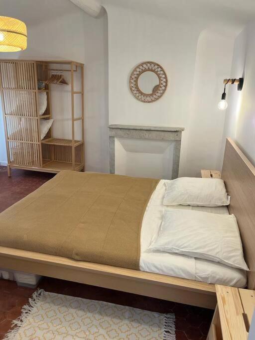 Logement Au Coeur De Marseille, Le Stassi Luaran gambar